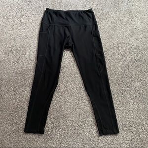 Layer 8 Cropped Leggings
